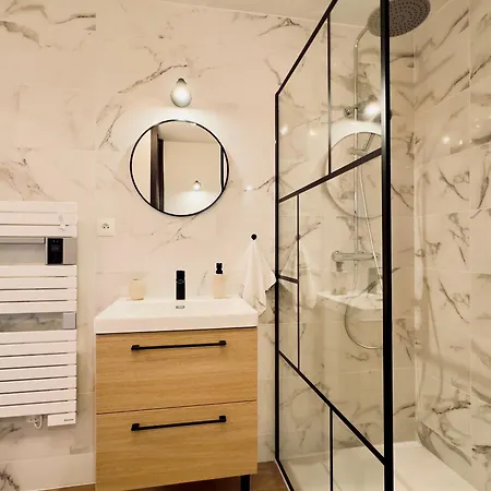 Le Nid De Carivel Apartment