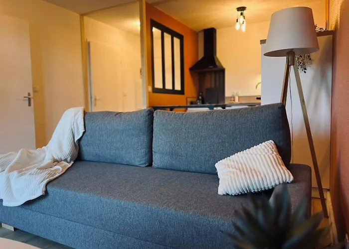 Le Nid De Carivel Apartment *