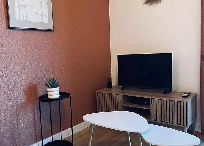 Le Nid De Carivel Apartment